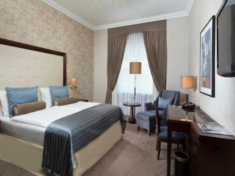 Flemings Frankfurt Main-riverside Hotel 4*