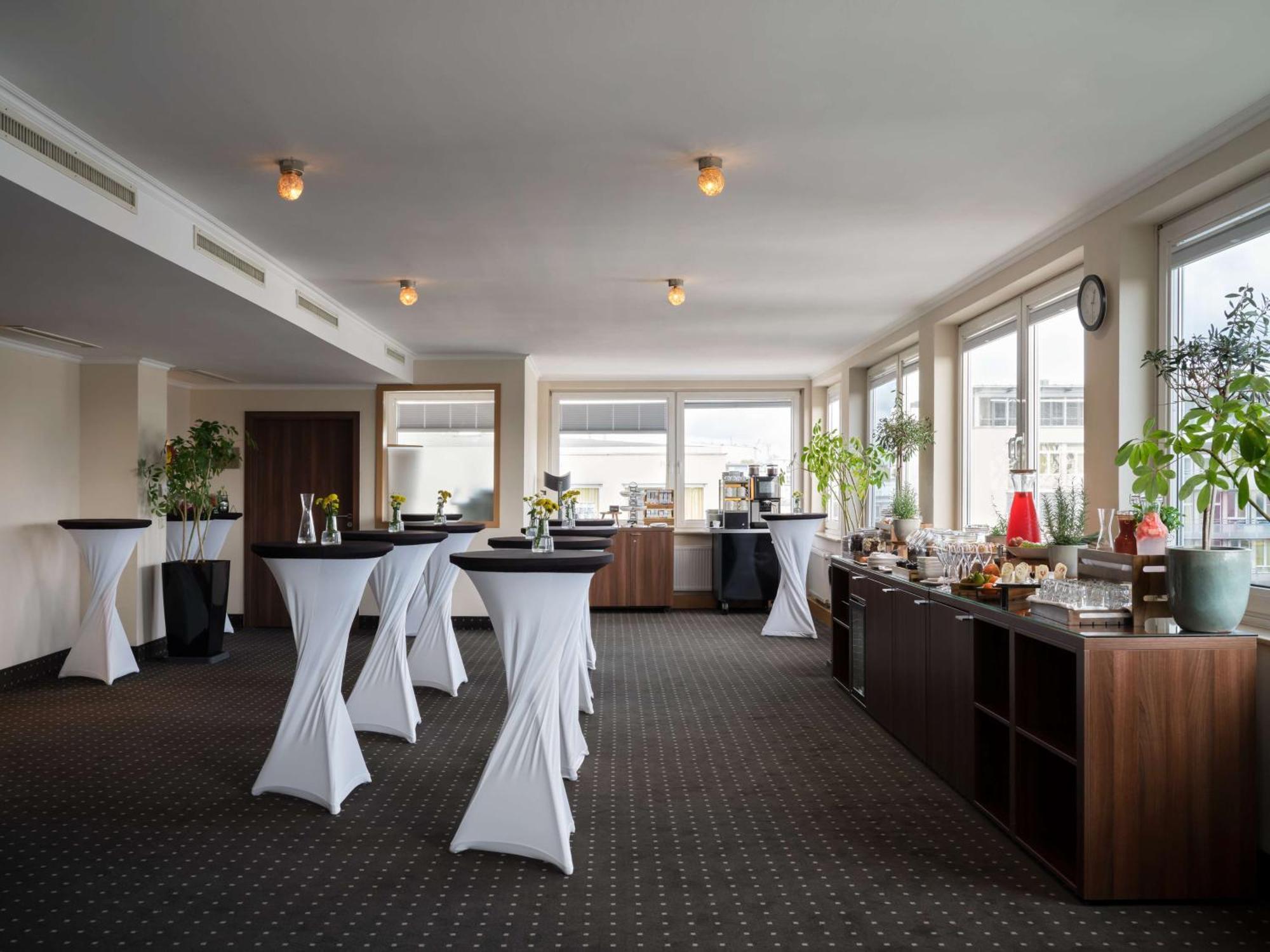 Flemings Frankfurt Main-riverside 4*
