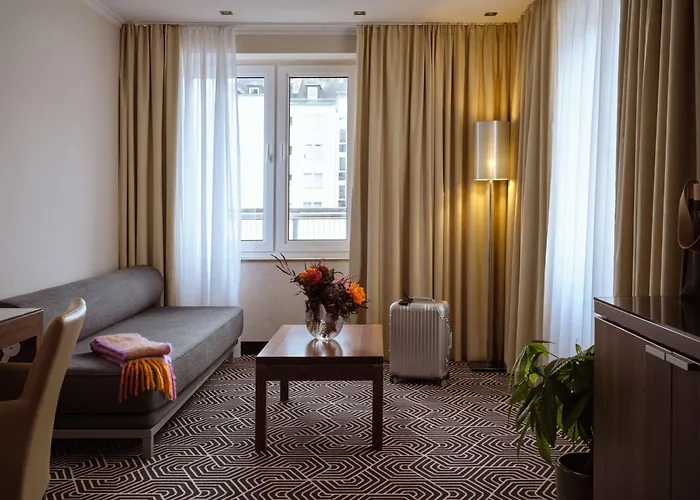 Fleming\'s Hotel Main-Riverside