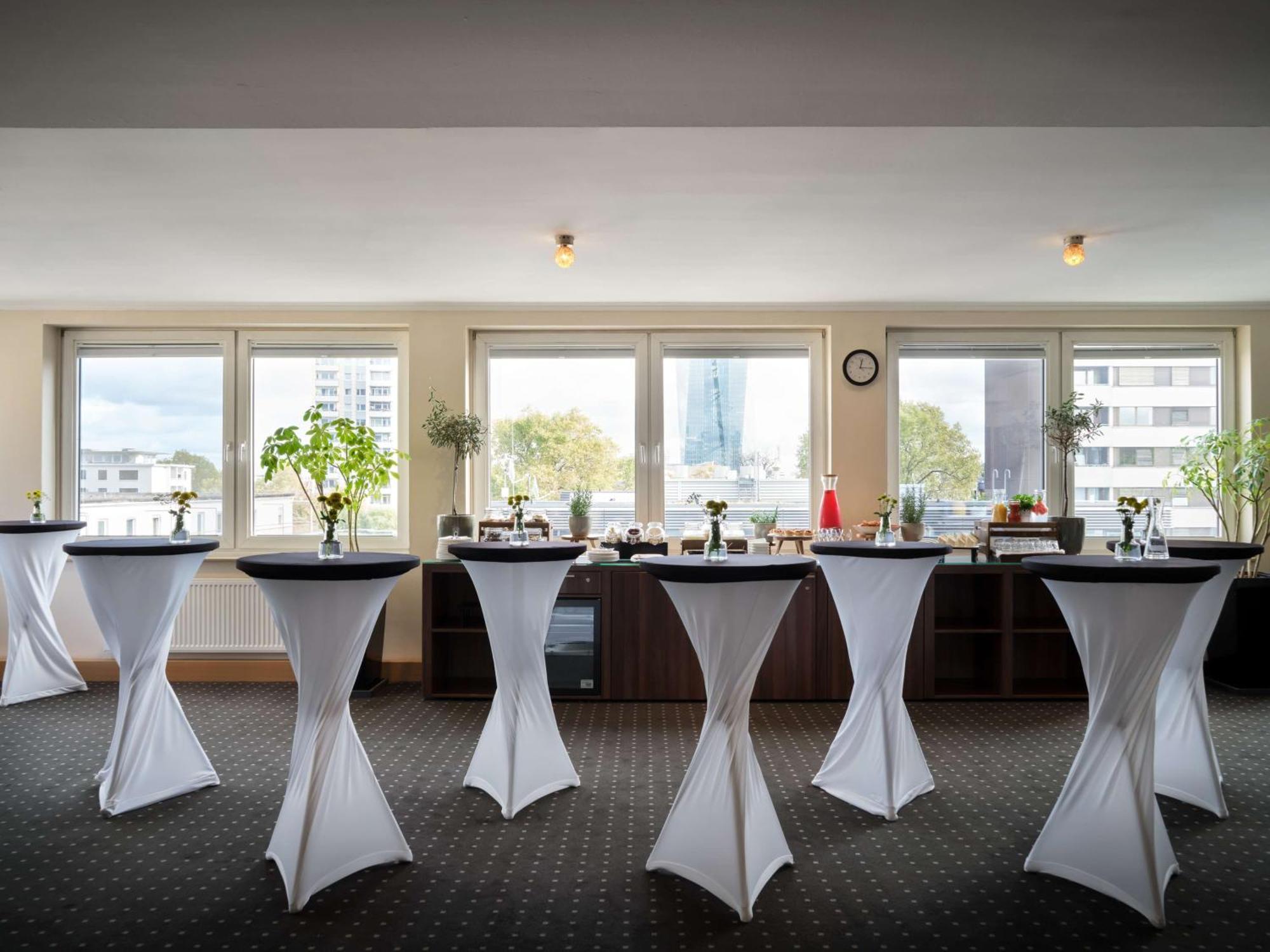 Flemings Frankfurt Main-riverside 4*